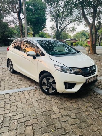 honda-fit-gp-5-big-1