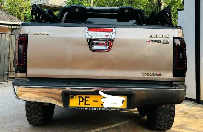 toyota-hilux-vigo-g-grade-1kd-big-3