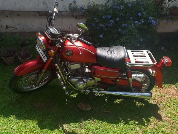 honda-cd-125-twin-big-0