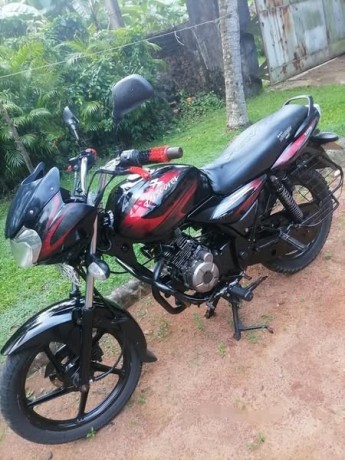 bajaj-discover-125-big-2