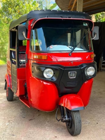 bajaj-re-big-1