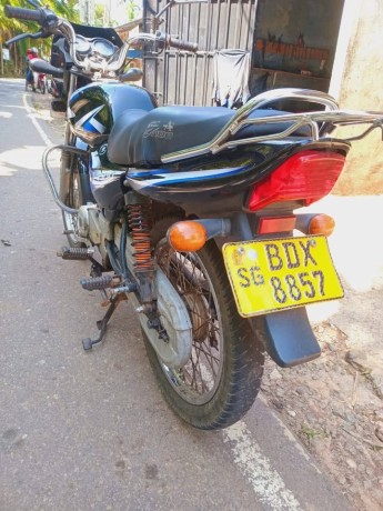 bajaj-ct-100-big-1