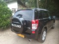 suzuki-grand-vitara-small-2