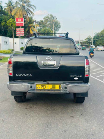 nissan-navara-big-5