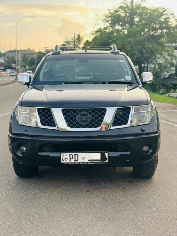 nissan-navara-big-1