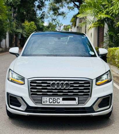 audi-q2-s-line-big-2