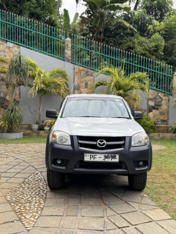 mazda-bt50-big-1