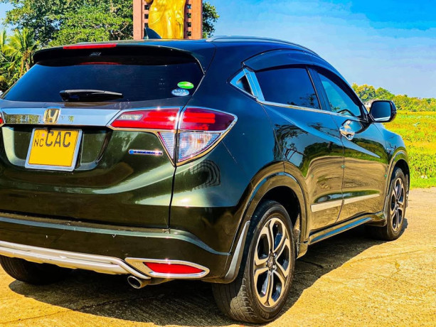 honda-vezel-big-3