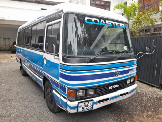 toyota-coaster