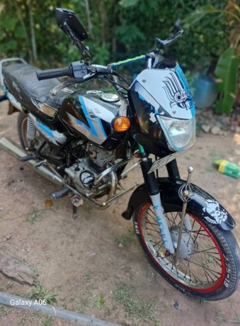 bajaj-ct-100-big-1