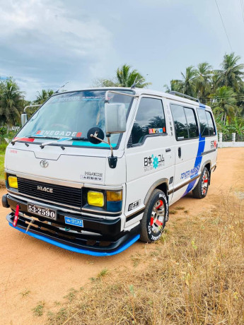 toyota-hiace-shell-lh51-big-1