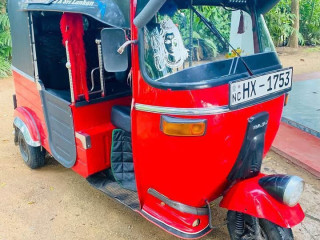 bajaj-three-wheel