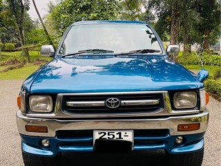 toyota-hilux-ln107