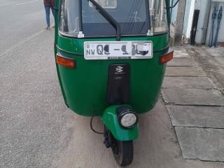 bajaj-three-wheel