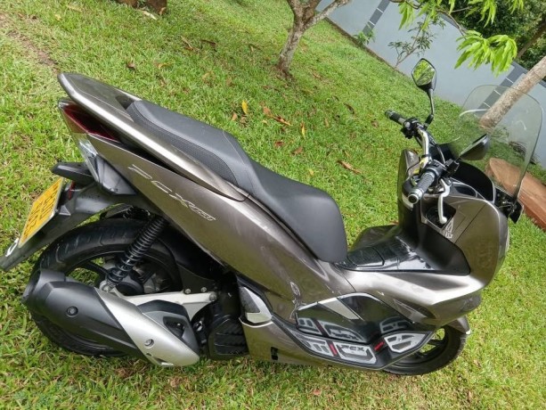 honda-pcx-150-big-2