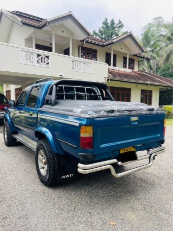 toyota-hilux-ln107-big-6