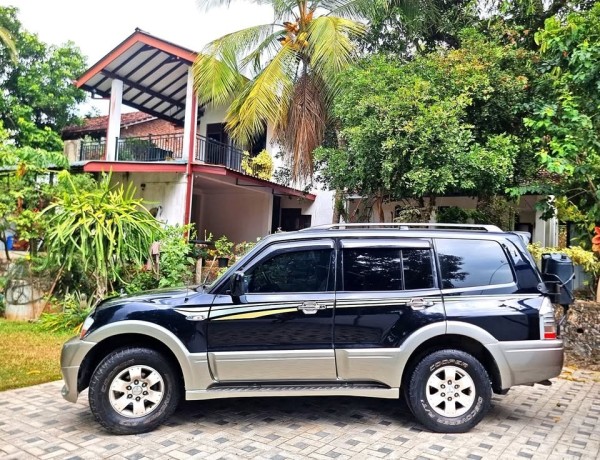 mitsubishi-montero-v76-big-4