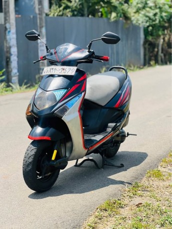 honda-dio-2012-big-1