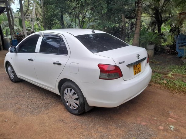 toyota-belta-2007-big-2