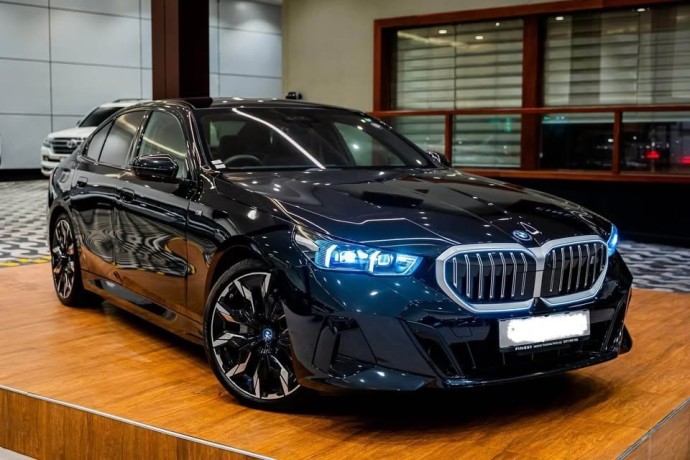 bmw-i5-big-0