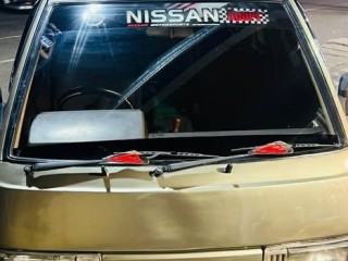 nissan-van