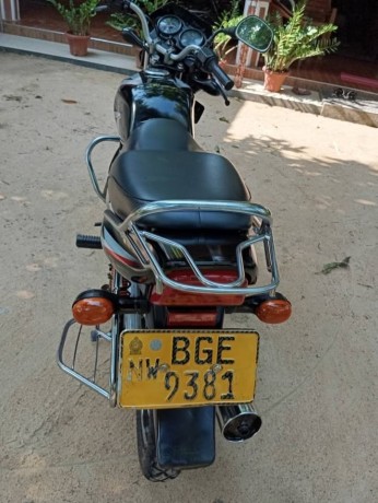 bajaj-ct-100-big-2