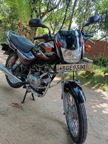 bajaj-ct-100-big-0