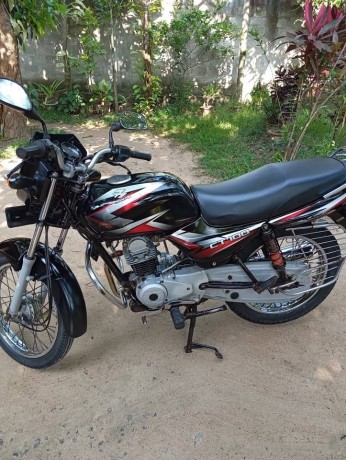 bajaj-ct-100-big-3