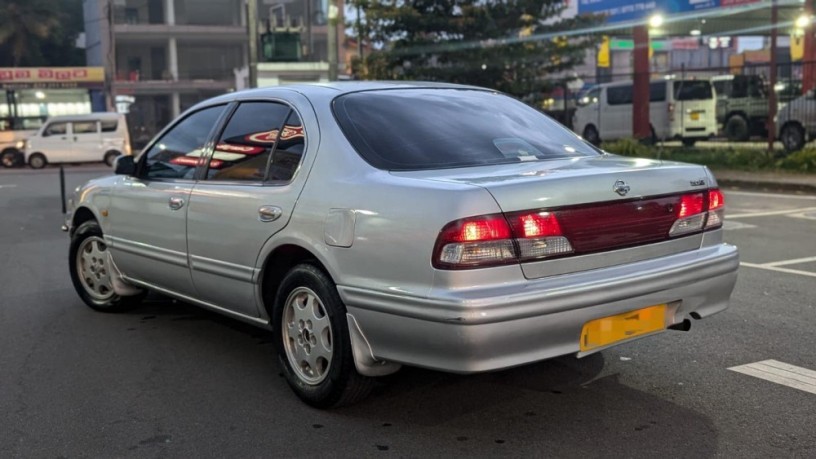 nissan-cefiro-big-3