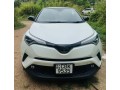 toyota-chr-2020-small-0