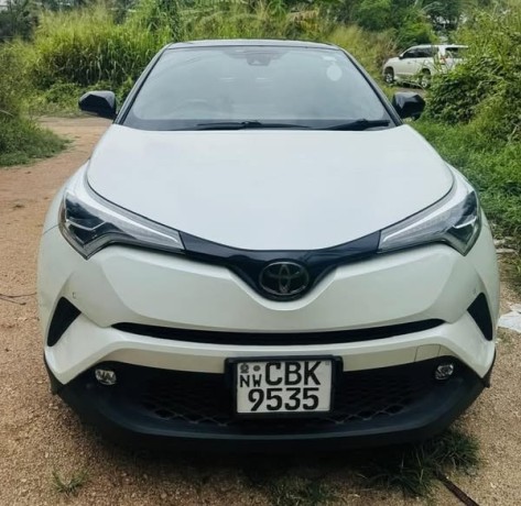 toyota-chr-2020-big-0