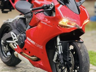 ducati-panigale-899