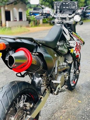 suzuki-drz-400sm-big-3