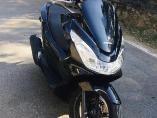 honda-pcx-2017