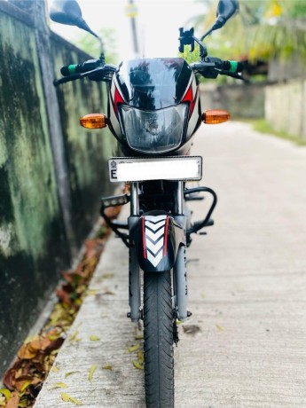 bajaj-ct100-2018-big-0