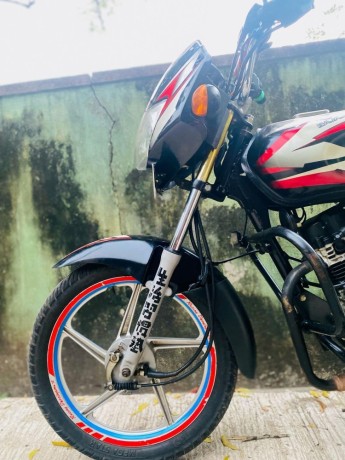 bajaj-ct100-2018-big-5