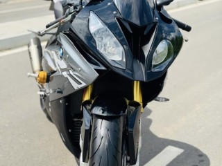 bmw-s1000rr-2018