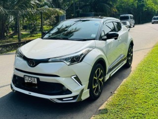 toyota-chr-ngx-50-2017