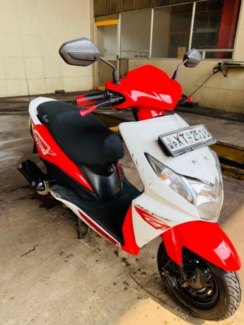 honda-dio-2012-big-3