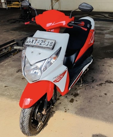 honda-dio-2012-big-1