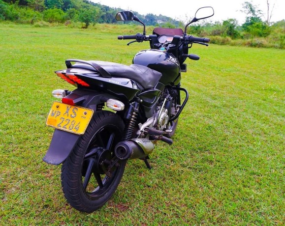 2012-bajaj-pulsar-150cc-big-1