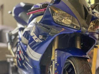 yamaha-r1