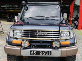 toyota-land-cruiser-box-prado-lj78