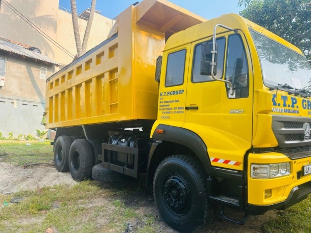 sino-truck-big-4