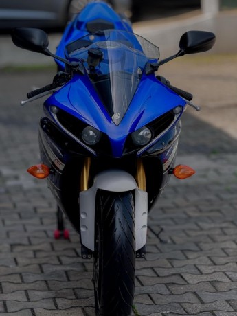 yamaha-r1-2014-big-6