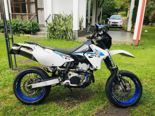 suzuki-drz-400cc-k9-limited-edition-big-1