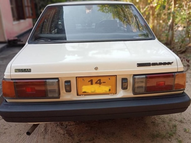 nissan-sunny-b11-big-5