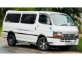 toyota-hiace-small-8