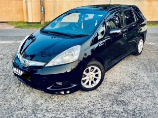 honda-fit-shuttle