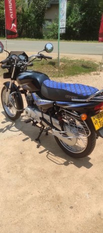 bajaj-ct-100-big-2